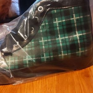 Sold. Slytherin shoes new